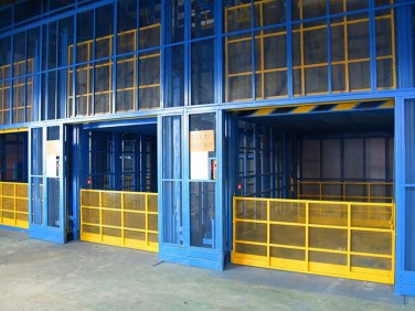 導(dǎo)軌式升降機(jī)廠家直銷 導(dǎo)軌直頂式升降機(jī) 直頂式封閉升降平臺