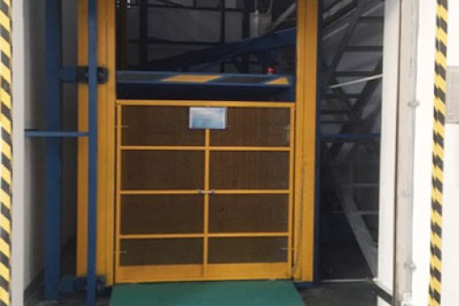 在使用升降機之前要做好哪些檢查？