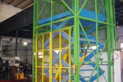 關(guān)于升降機(jī)進(jìn)水后的處理方法介紹