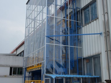 超高直頂式液壓升降機(jī)