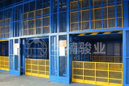 升降機(jī)價(jià)格和質(zhì)量應(yīng)更看重哪個(gè)？