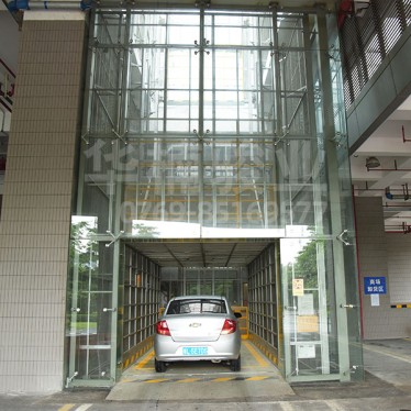 商業(yè)中心汽車專用升降機(jī)