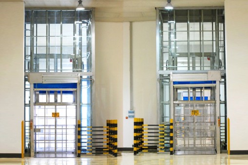 大型升降機(jī)的組合方法介紹