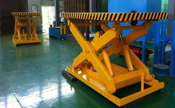 引起了液壓升降平臺振動動原因是什么