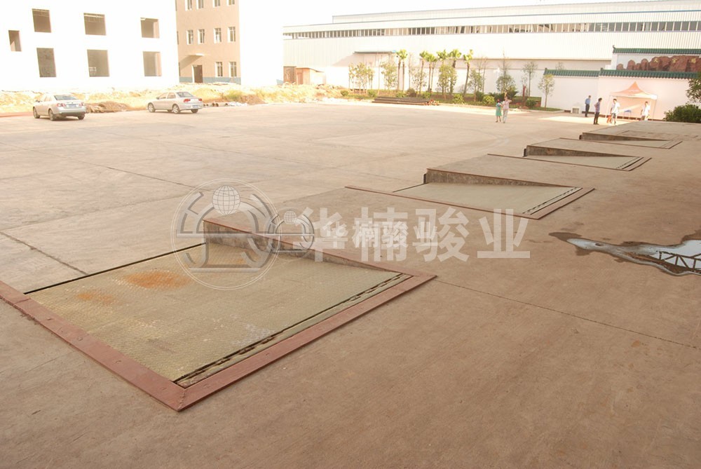 液壓登車橋出現(xiàn)傾斜現(xiàn)象有什么解決方法 液壓登車橋出現(xiàn)傾斜現(xiàn)象有什么解決方法